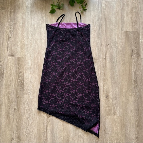 Vintage Y2K Purple Lace Overlay Asymmetrical Dress - Picture 5 of 7